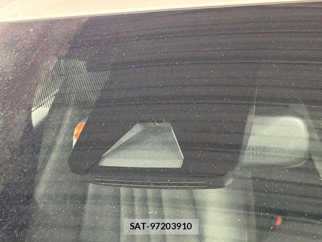 Toyota YARIS 2021-07 8338656-5