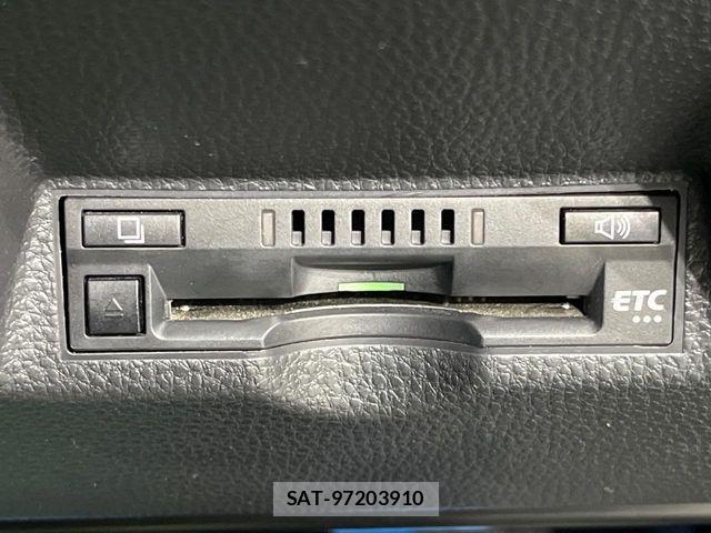 Toyota YARIS 2021-07 8338656-6