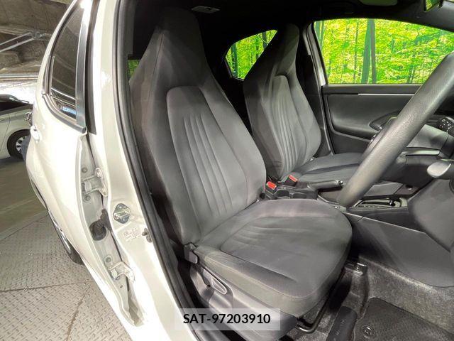 Toyota YARIS 2021-07 8338656-7