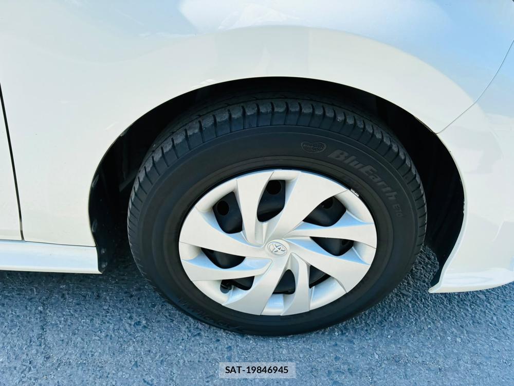 Toyota YARIS 2020-08 8217016-27