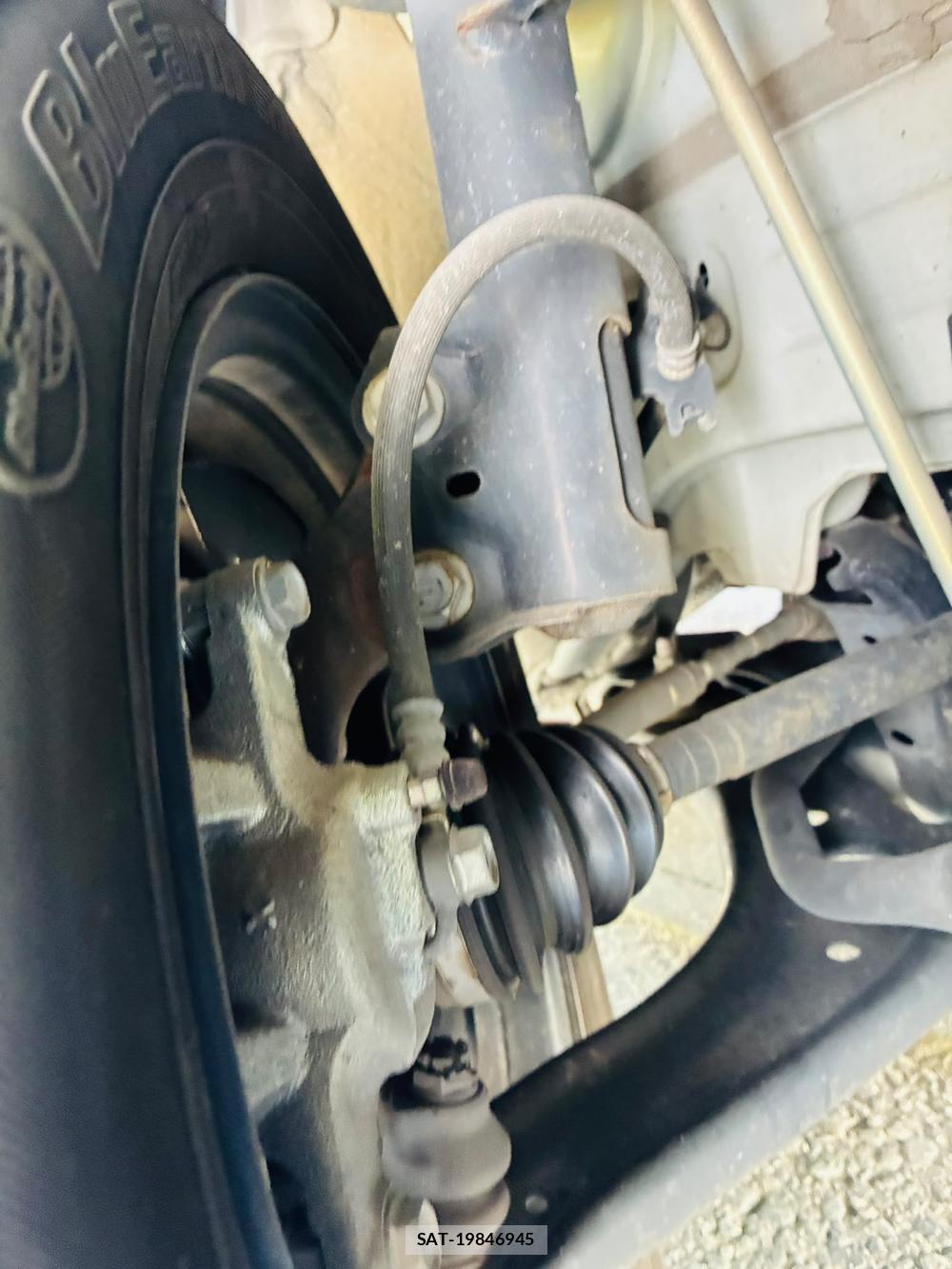 Toyota YARIS 2020-08 8217016-32