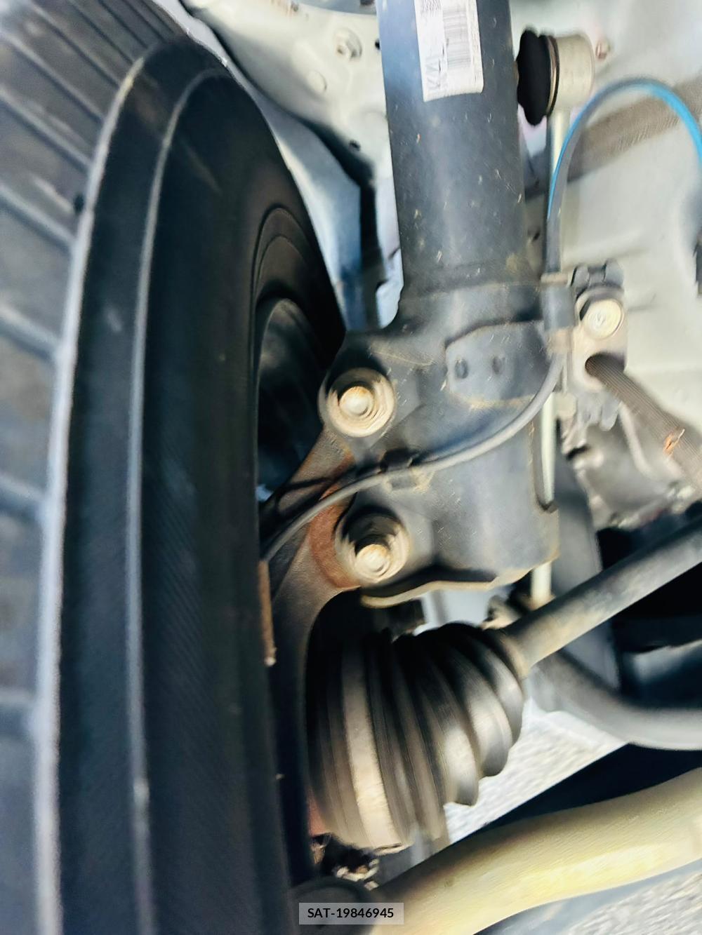 Toyota YARIS 2020-08 8217016-33