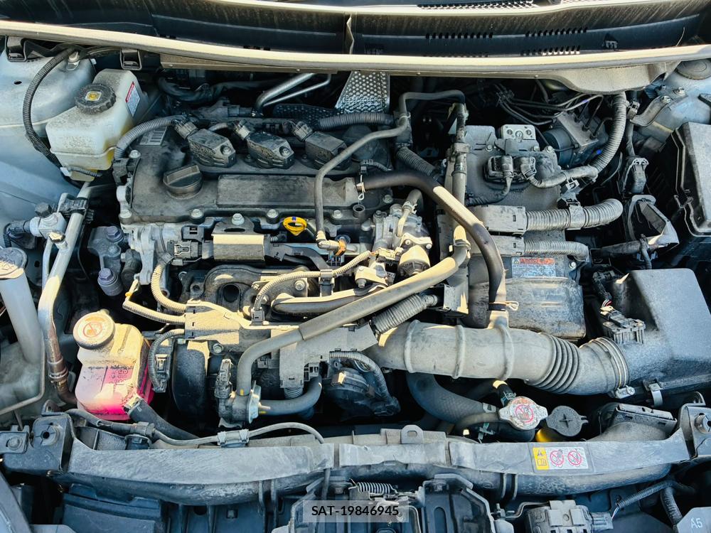 Toyota YARIS 2020-08 8217016-35