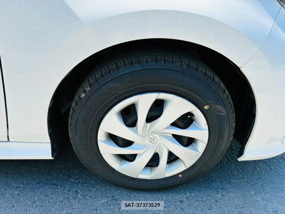 Toyota YARIS 2020-06 8240834-27
