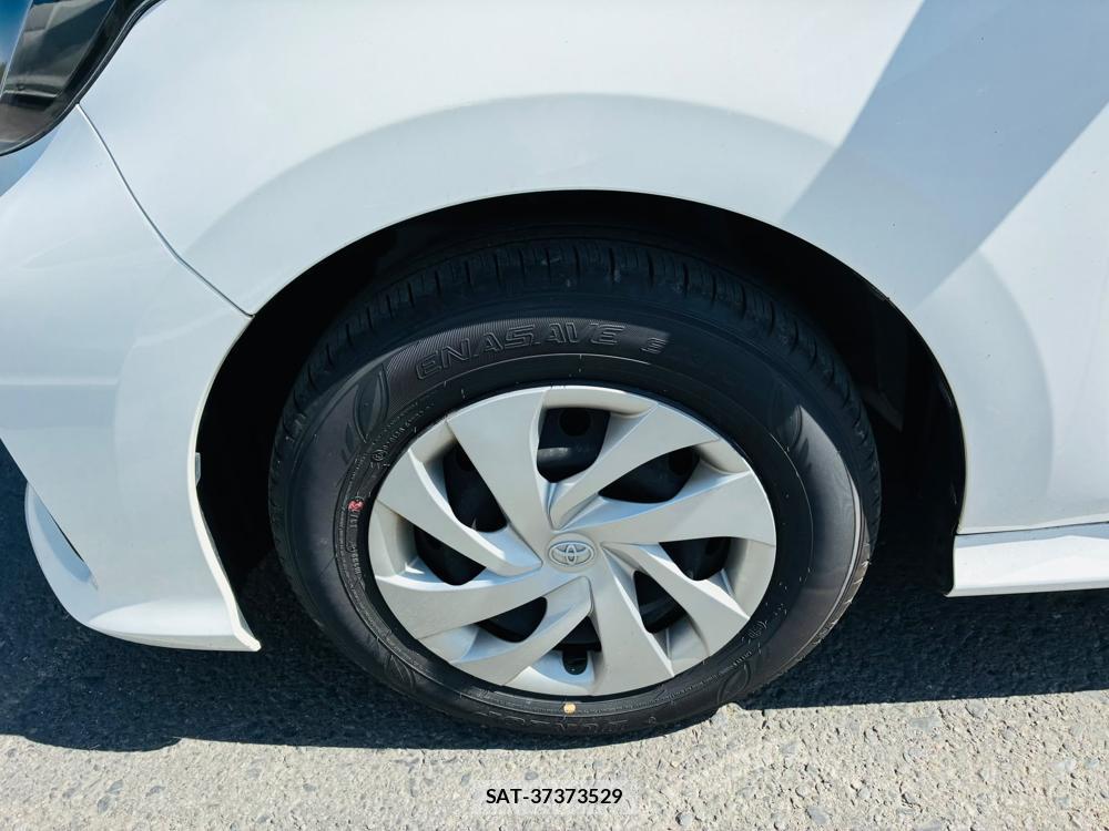 Toyota YARIS 2020-06 8240834-28