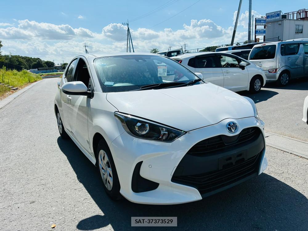 Toyota YARIS 2020-06 8240834-6