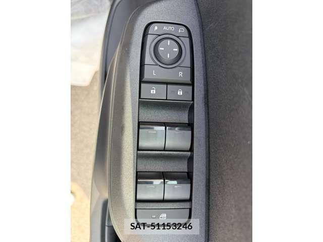 Toyota YARIS 2026-07 8355950-16