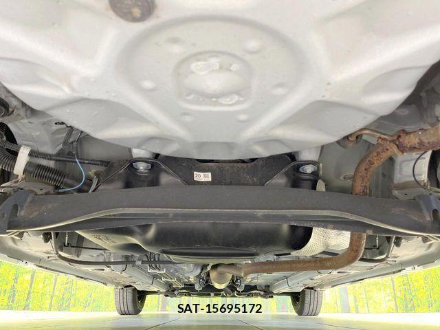 Toyota YARIS 2022-02 8355951-17
