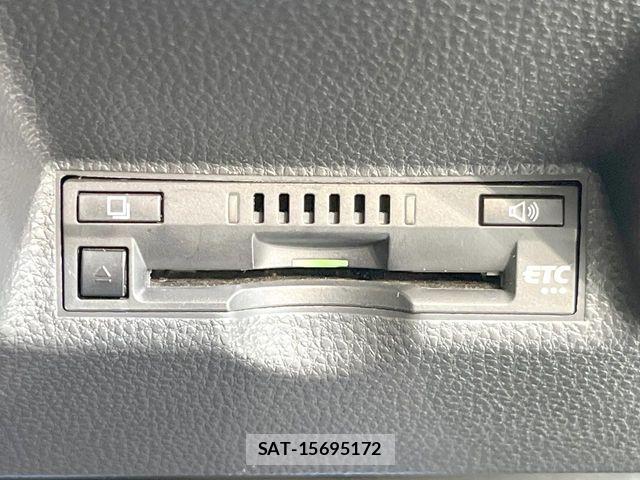 Toyota YARIS 2022-02 8355951-4
