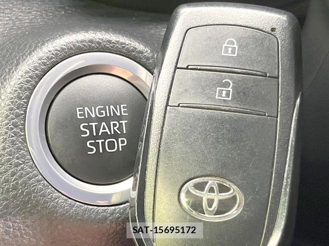 Toyota YARIS 2022-02 8355951-5