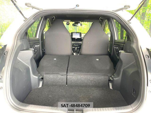 Toyota YARIS 2020-10 8355953-9