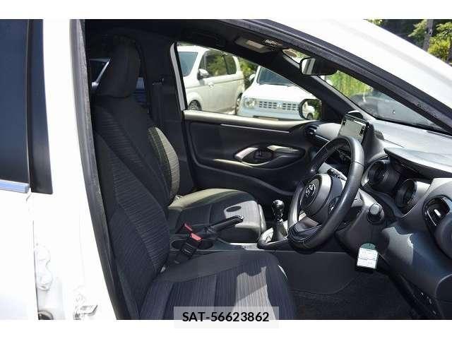 Toyota YARIS 2021-04 8355952-12