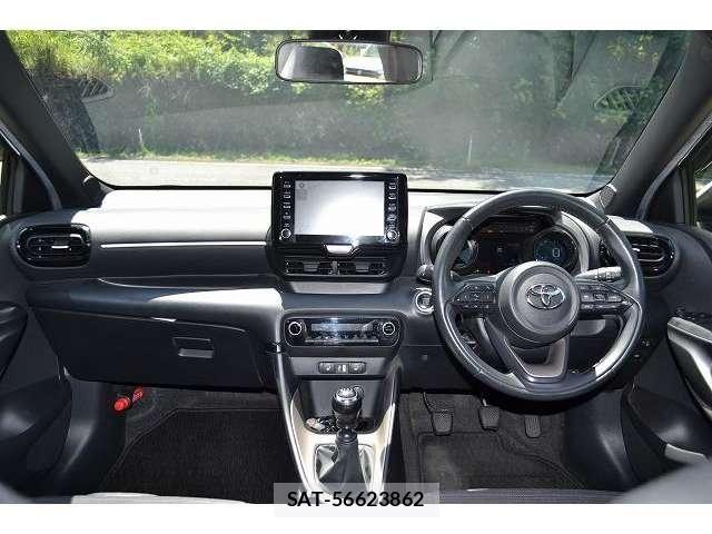 Toyota YARIS 2021-04 8355952-15