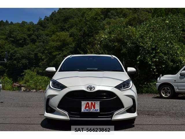 Toyota YARIS 2021-04 8355952-2
