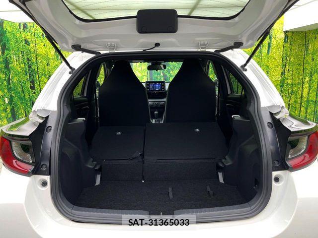 Toyota YARIS 2021-07 8369983-9