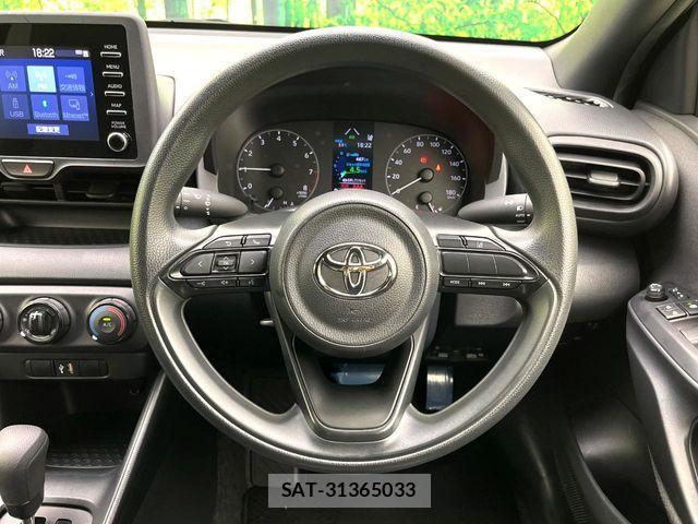 Toyota YARIS 2021-07 8369983-10