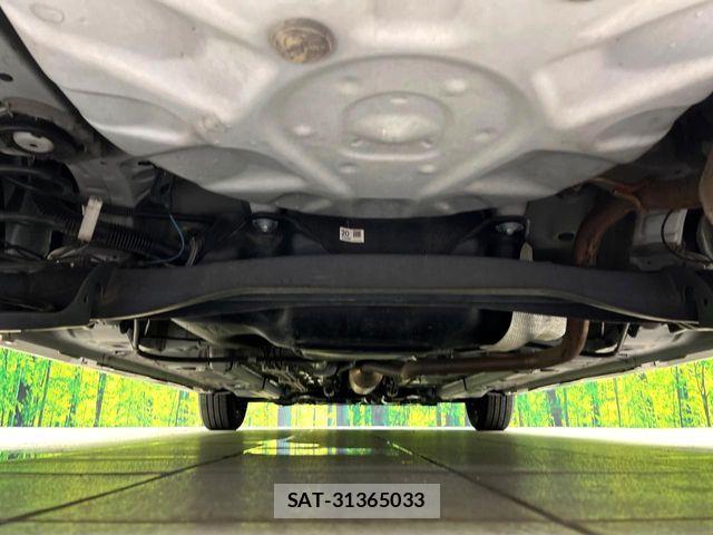 Toyota YARIS 2021-07 8369983-18