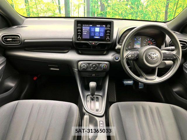 Toyota YARIS 2021-07 8369983-1