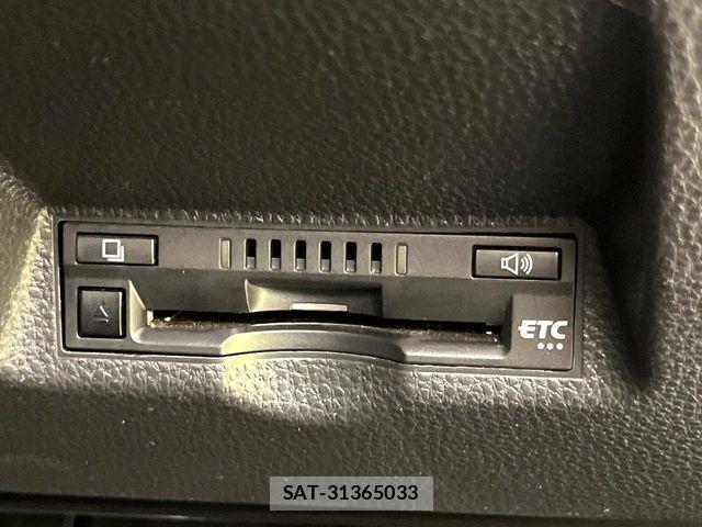 Toyota YARIS 2021-07 8369983-5