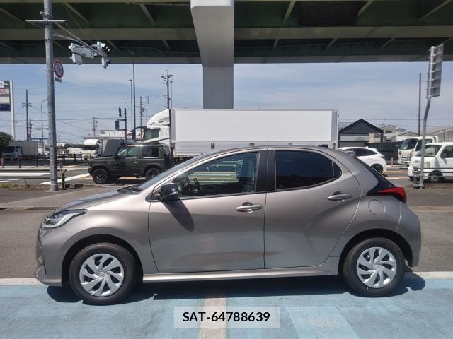Toyota YARIS 2026-05 8369973-15