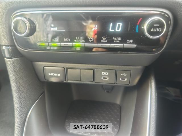 Toyota YARIS 2026-05 8369973-28