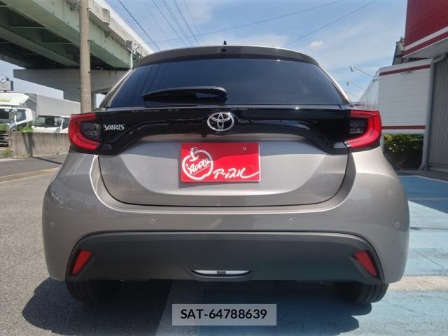 Toyota YARIS 2026-05 8369973-5