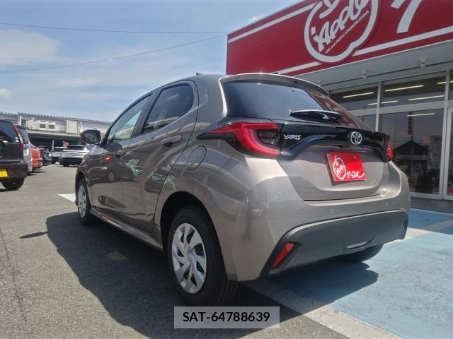 Toyota YARIS 2026-05 8369973-7