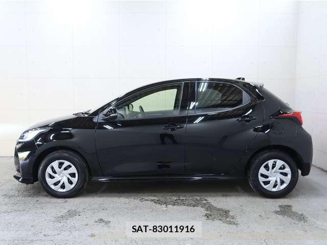 Toyota YARIS 2022-03 8369977-13