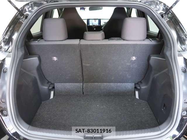 Toyota YARIS 2022-03 8369977-21