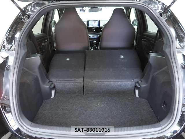 Toyota YARIS 2022-03 8369977-22