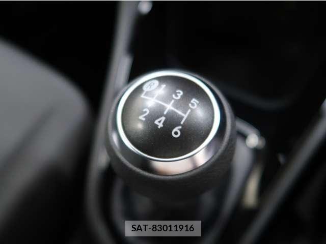 Toyota YARIS 2022-03 8369977-4