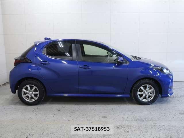 Toyota YARIS 2020-10 8369988-14