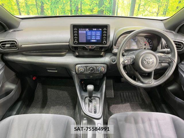 Toyota YARIS 2021-08 8369984-1