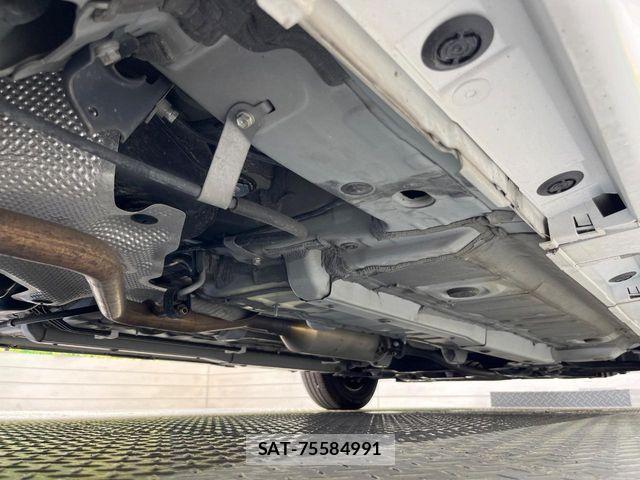 Toyota YARIS 2021-08 8369984-19