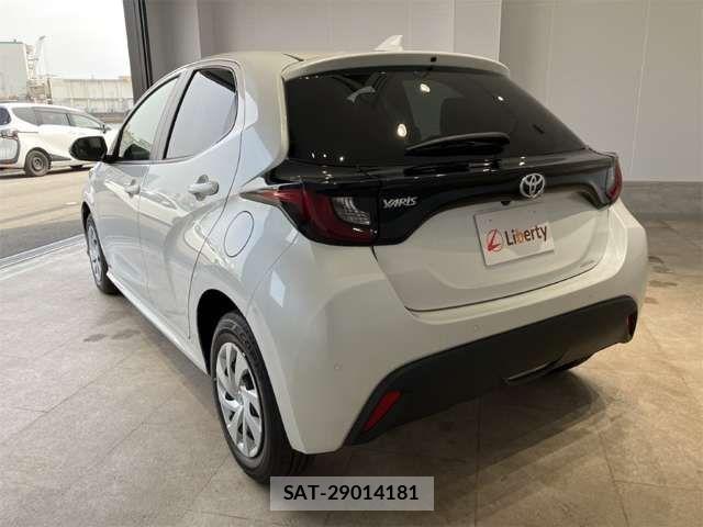 Toyota YARIS 2024-12 8369975-11