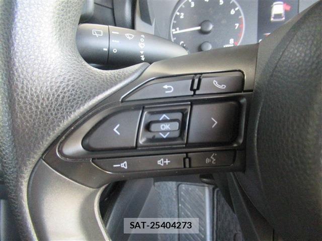 Toyota YARIS 2020-03 8369981-9