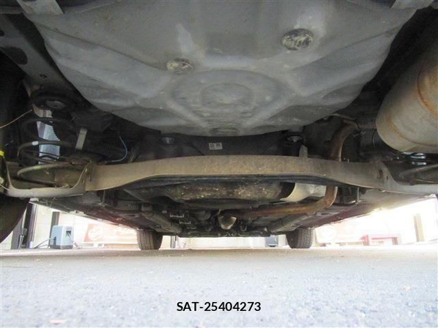 Toyota YARIS 2020-03 8369981-18