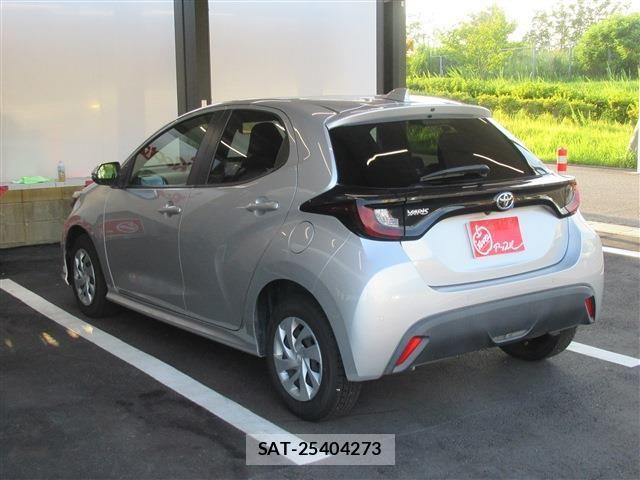 Toyota YARIS 2020-03 8369981-1