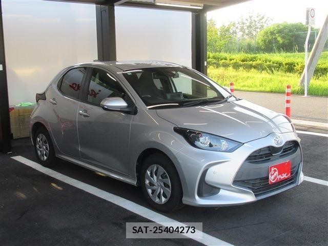 Toyota YARIS 2020-03 8369981-2