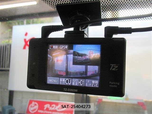 Toyota YARIS 2020-03 8369981-7