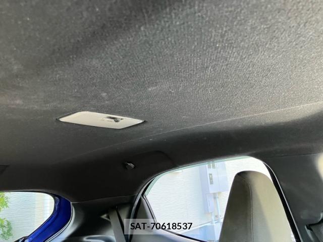 Toyota YARIS 2023-08 8369982-19