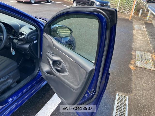 Toyota YARIS 2023-08 8369982-7