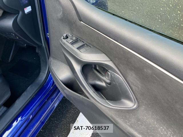 Toyota YARIS 2023-08 8369982-8