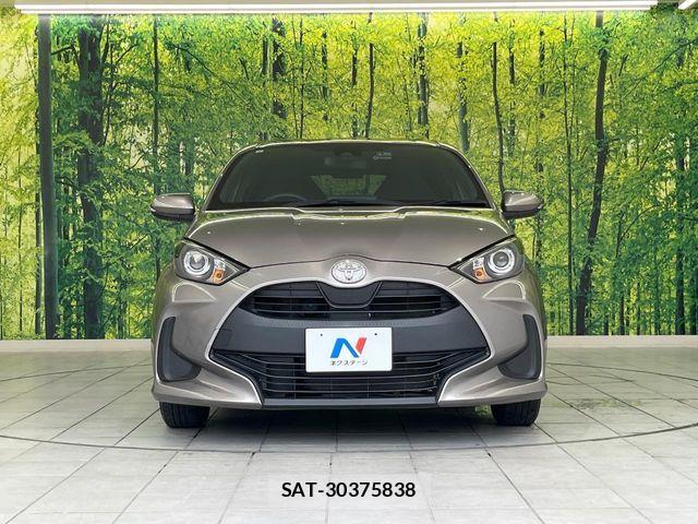Toyota YARIS 2023-07 8369980-12