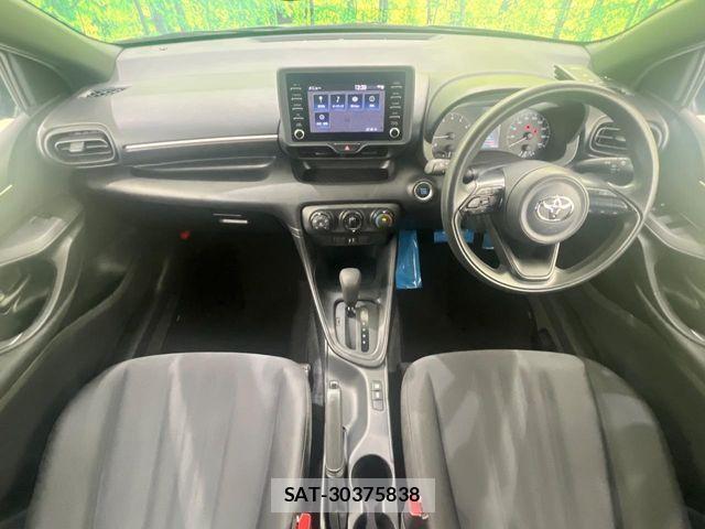 Toyota YARIS 2023-07 8369980-1