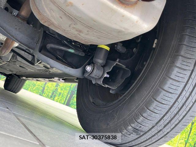 Toyota YARIS 2023-07 8369980-19