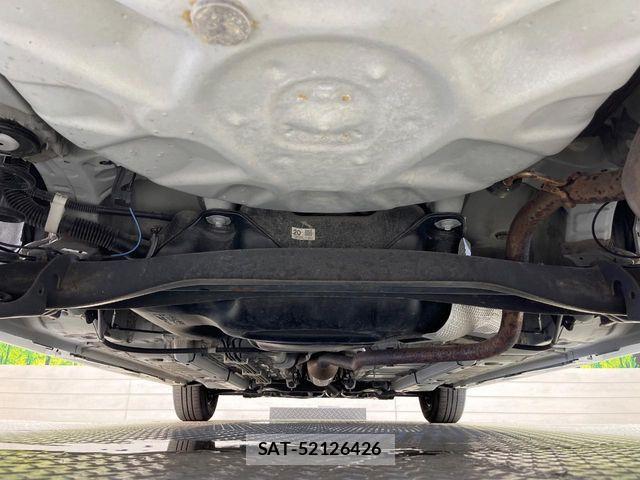 Toyota YARIS 2020-07 8369979-18