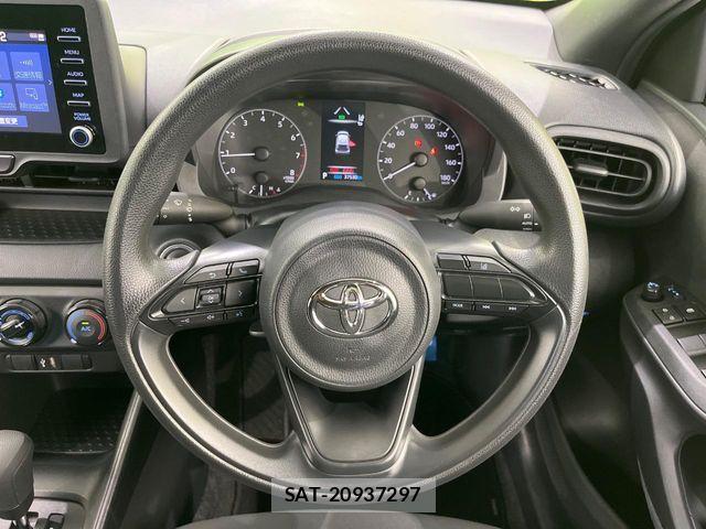 Toyota YARIS 2023-07 8369978-10