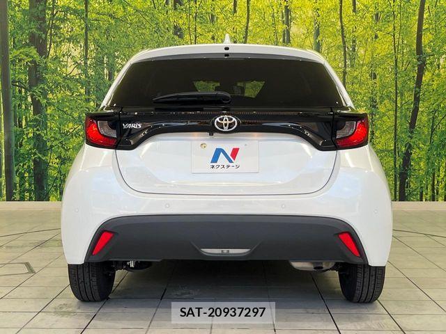 Toyota YARIS 2023-07 8369978-14