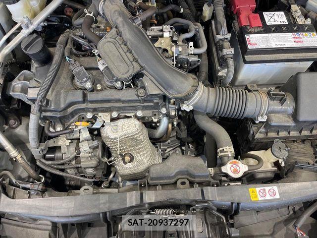 Toyota YARIS 2023-07 8369978-17